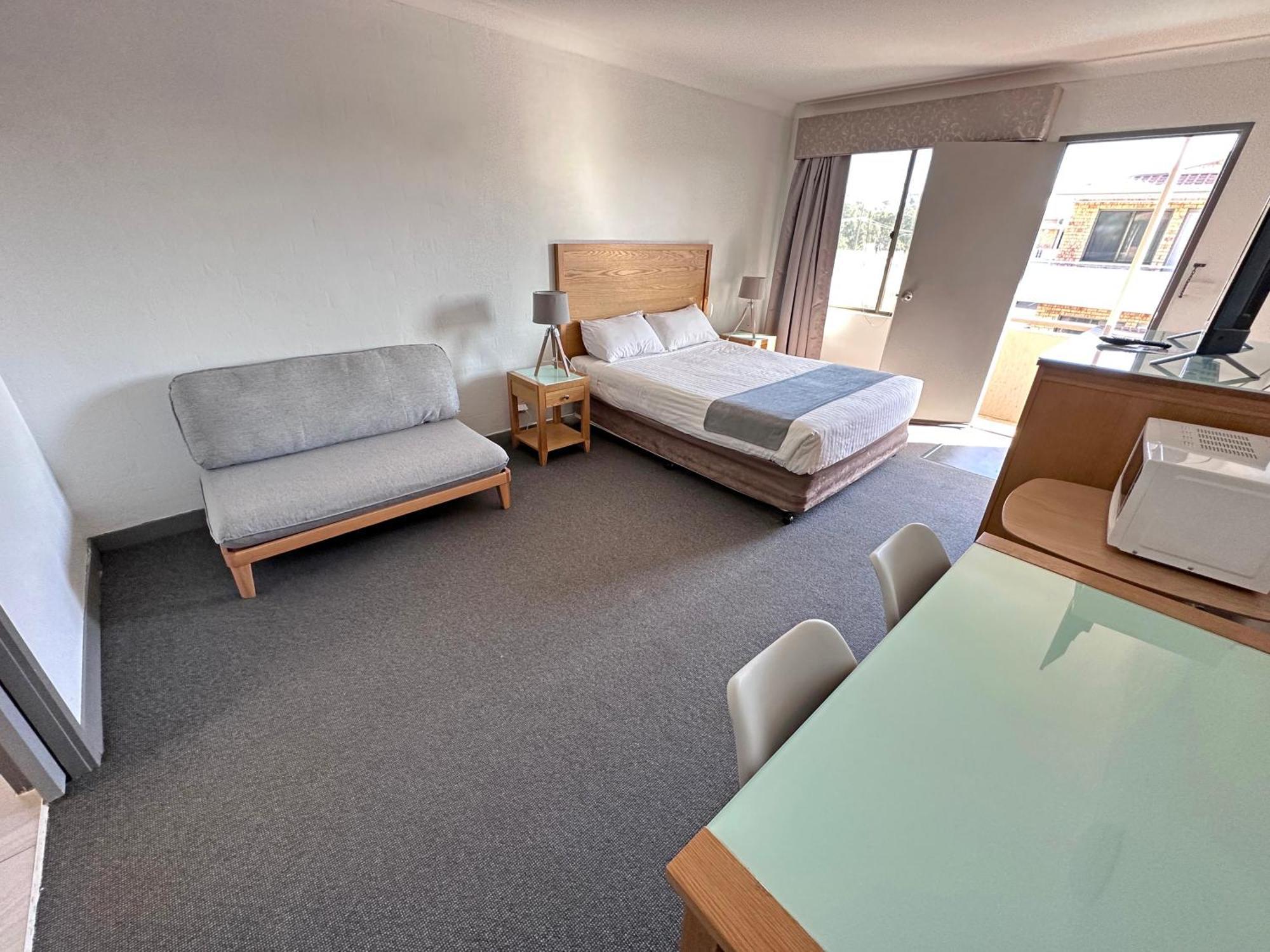 Spa Village Travel Inn Moree Extérieur photo